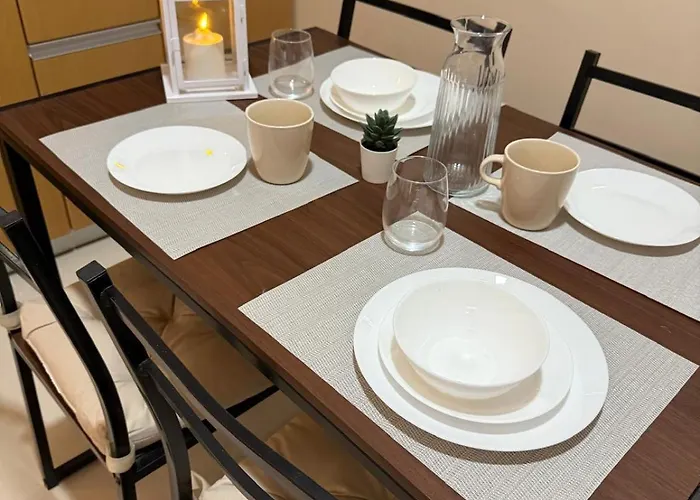 Apartment Viceroy Condo, Mckinley Hill , Near Venice Mall