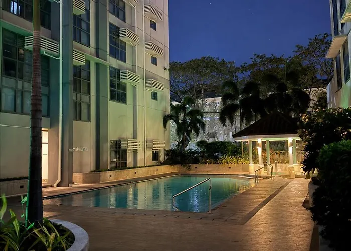 Viceroy Condo, Mckinley Hill , Near Venice Mall Apartment